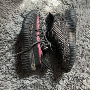 Kids Yeezy 350 2.5